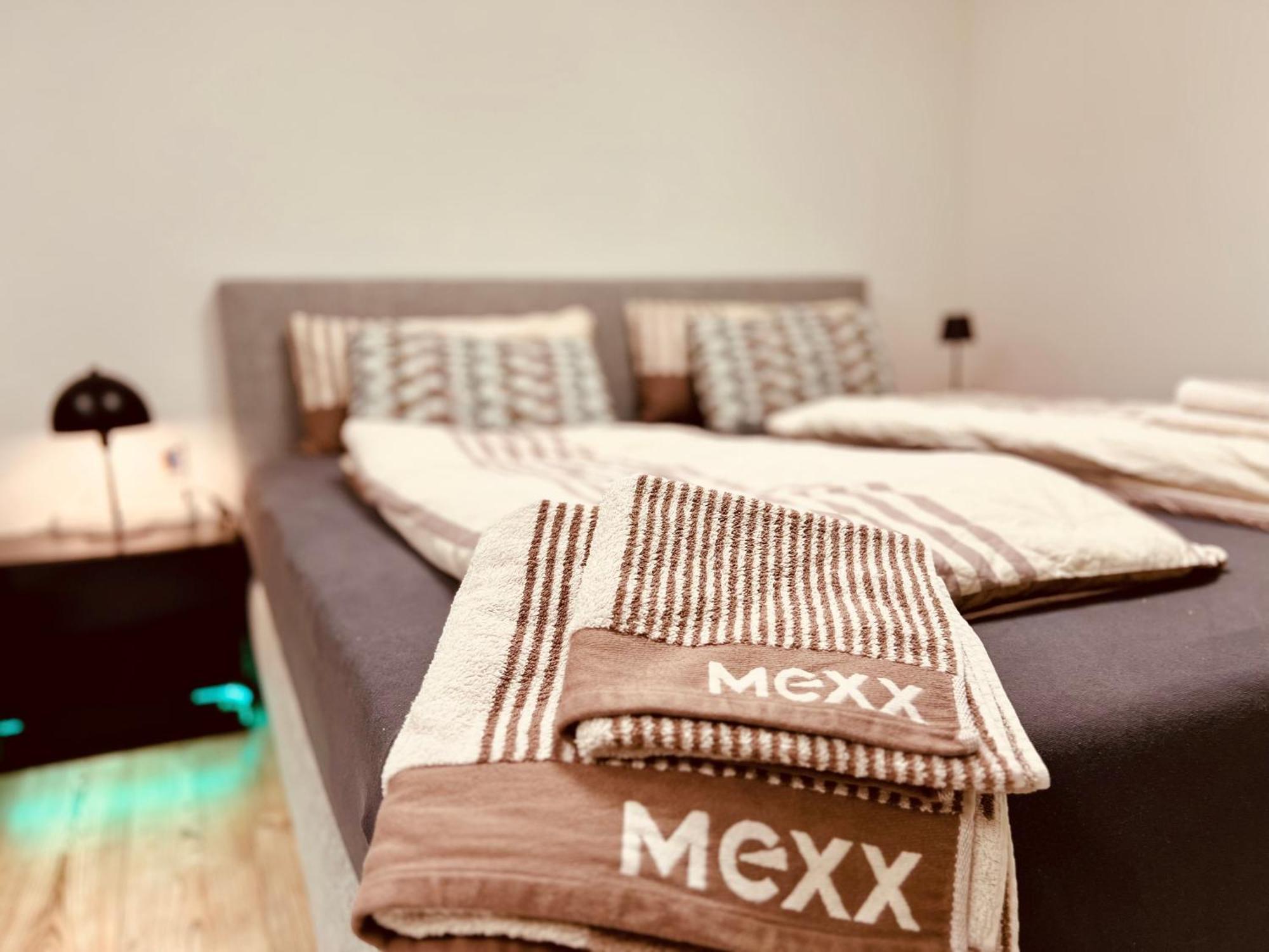 Appartement Cologne Luxe Living: Opulent Elegance Unleashed Extérieur photo