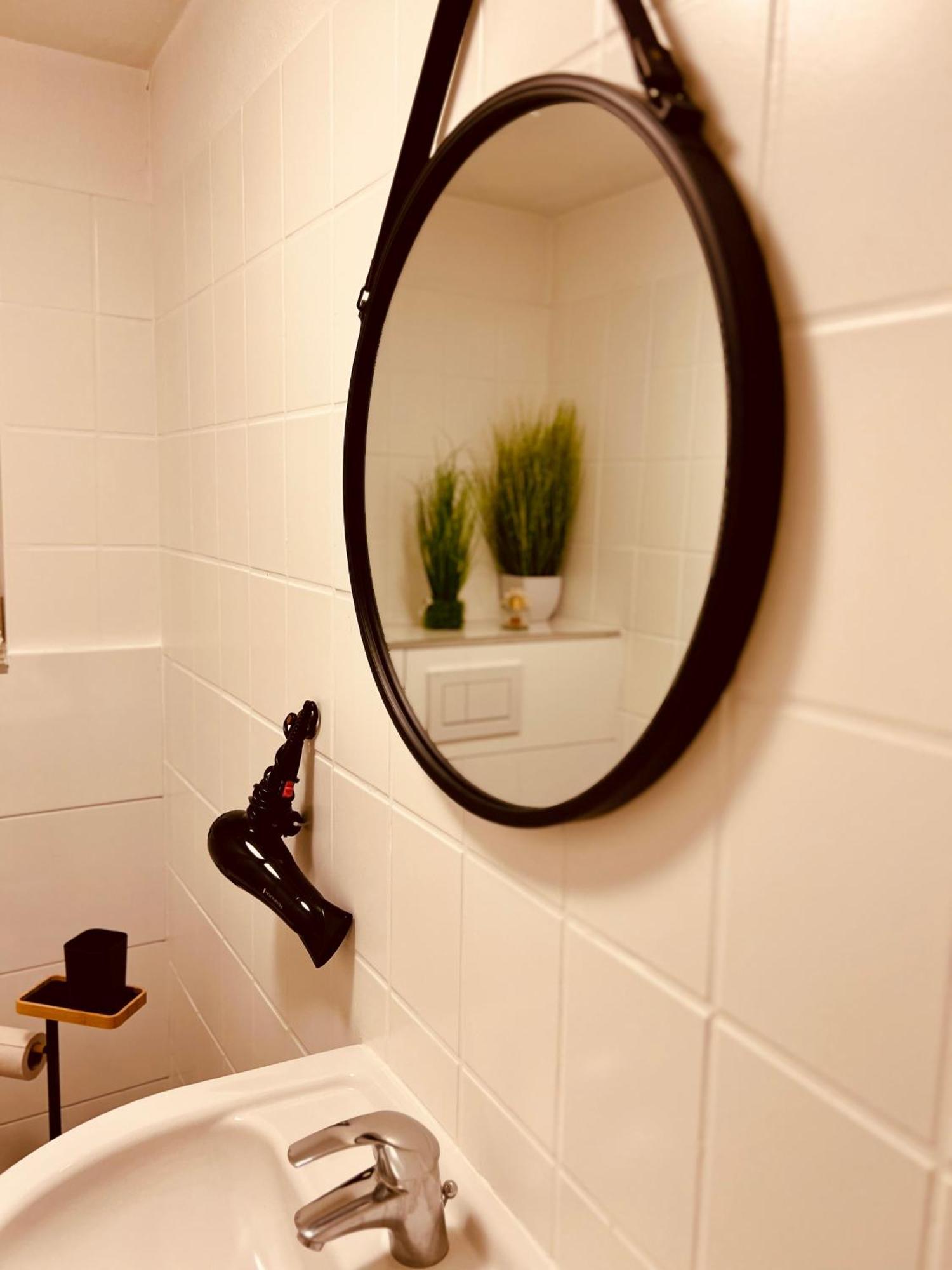 Appartement Cologne Luxe Living: Opulent Elegance Unleashed Extérieur photo